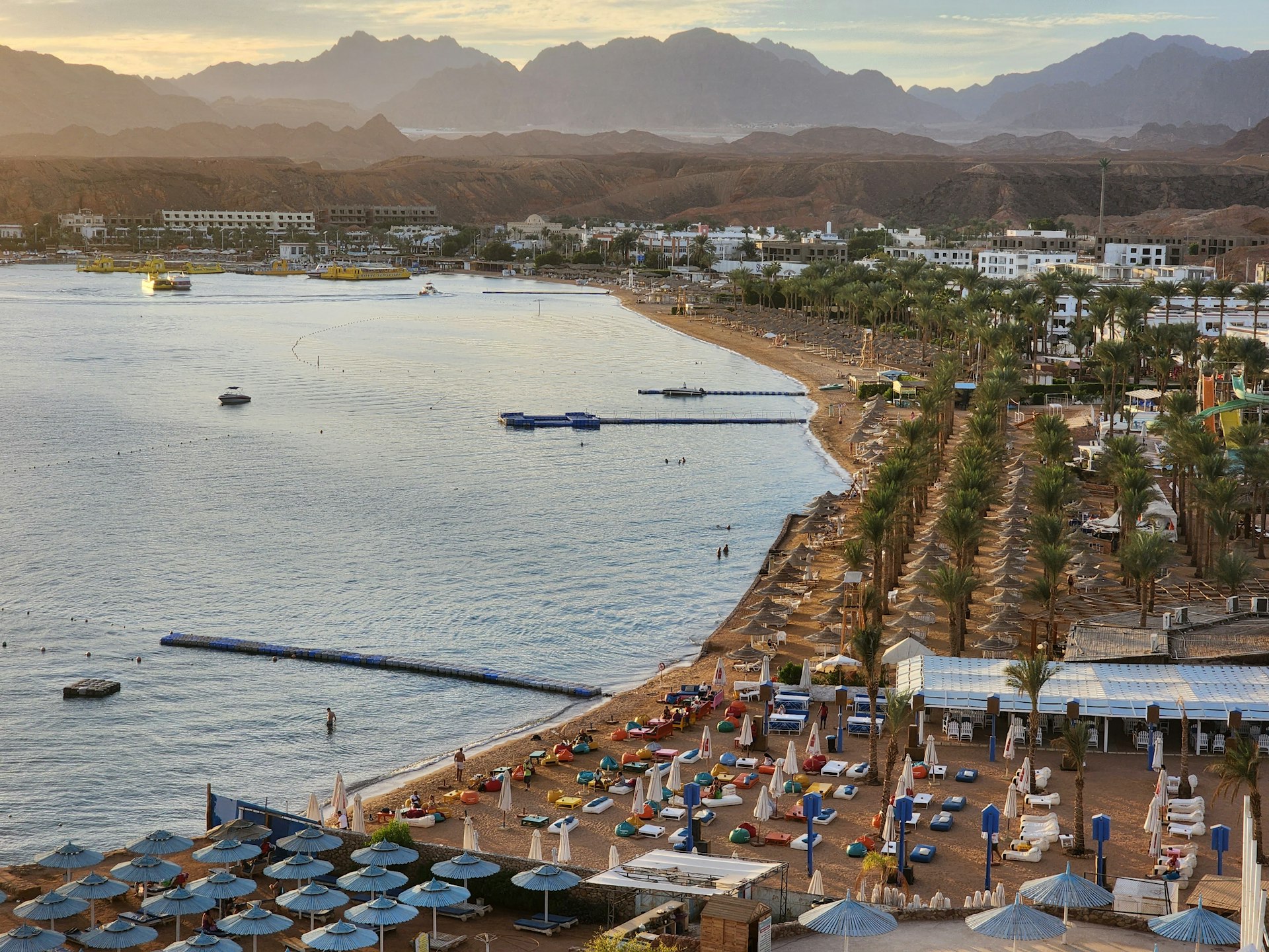 Private transfer vehicle between Sharm El Sheikh and Dahab